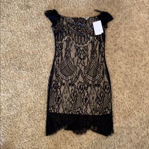 Off the shoulder sexy lace dress